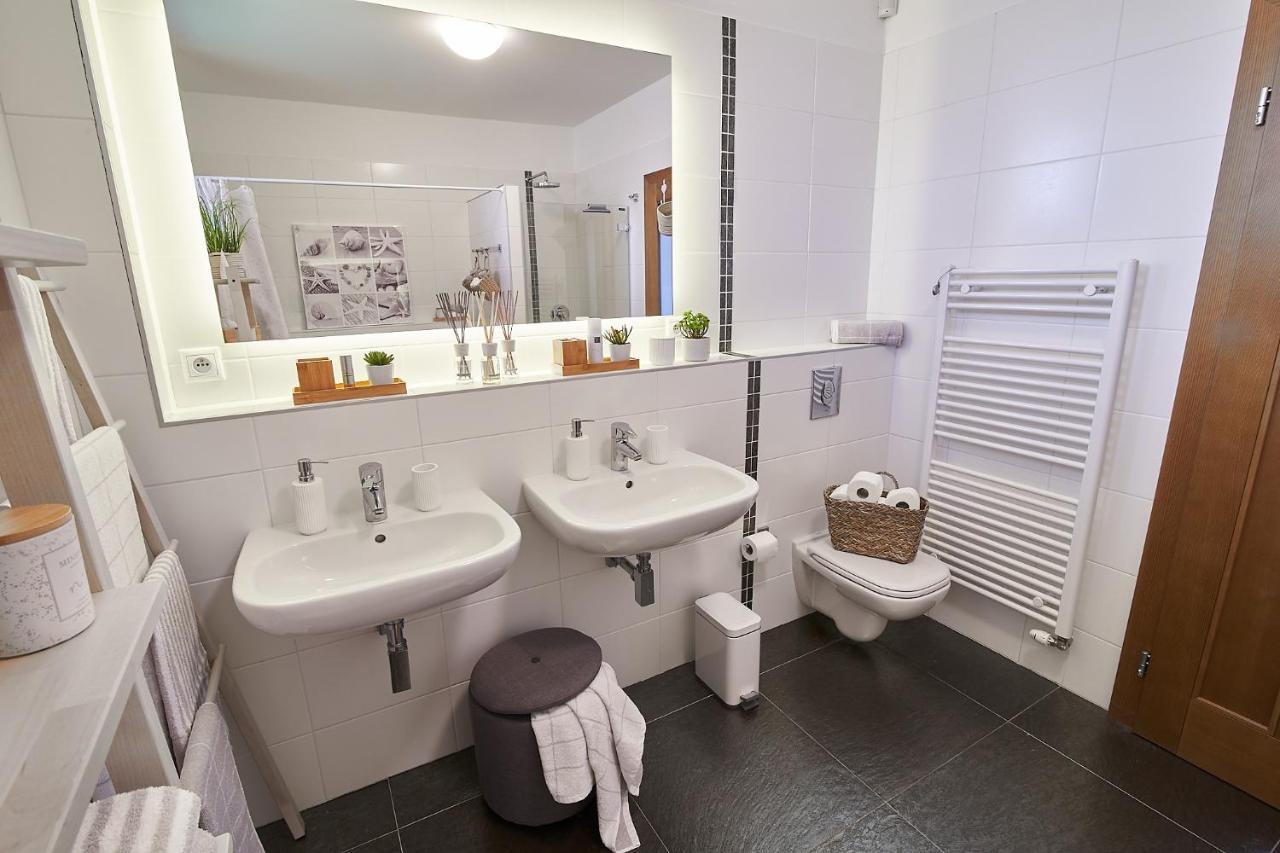 Ella Apartment Veľka Lomnica Bagian luar foto