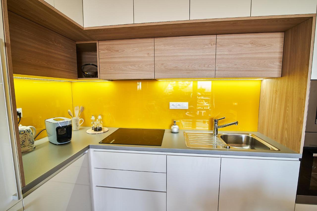 Ella Apartment Veľka Lomnica Bagian luar foto